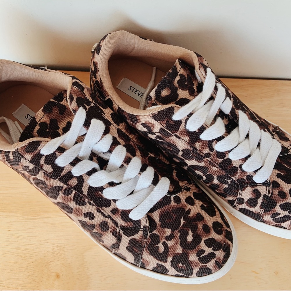 NWOT Steve Madden Animal Print Sneakers - Picture 2 of 6